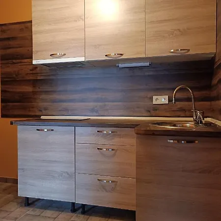 Astara Apartamento *