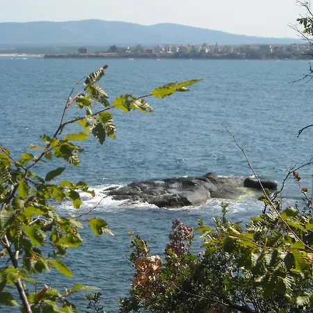 Astara Apartamento *